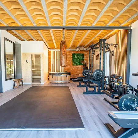 Loupaia - Luxury - Pool - Gym - Sauna Villa *